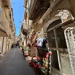 Cavour 45 Ortigia