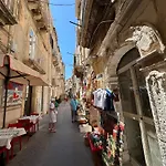Cavour 45 Ortigia